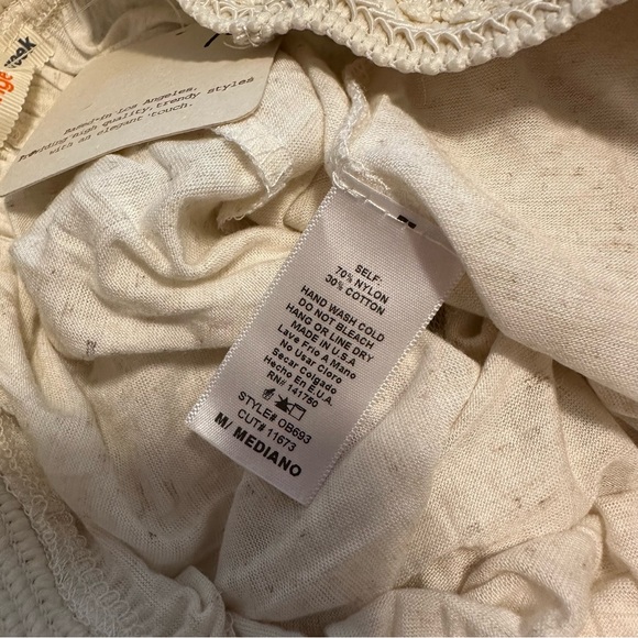 Orange Creek Cream Lace Shorts NWOT - Picture 8 of 8